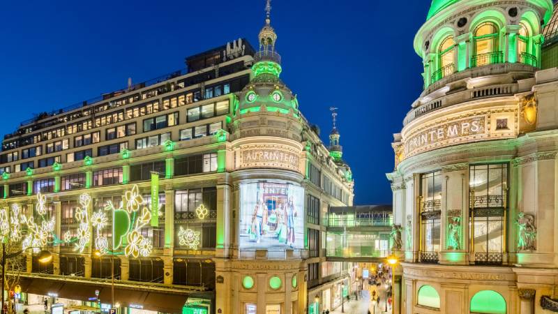 Printemps building with night lights